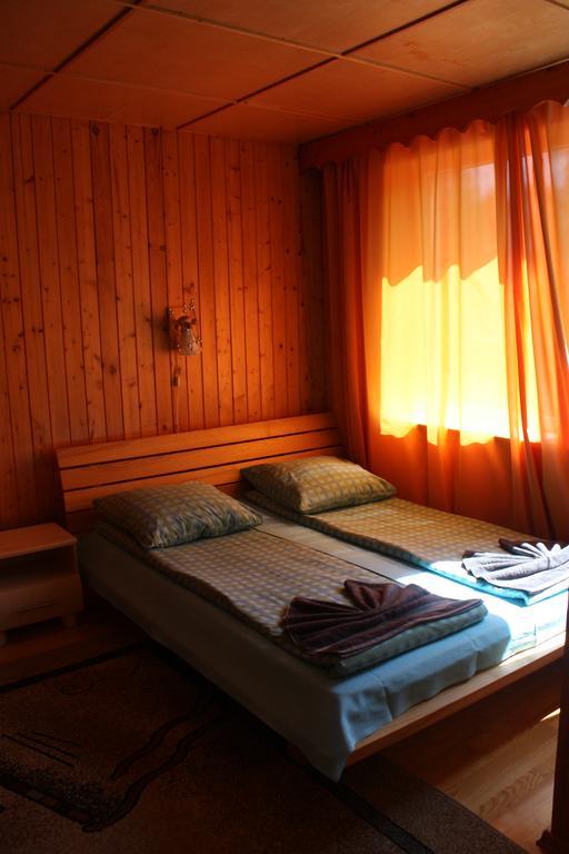 Cunami Nida Quarto foto